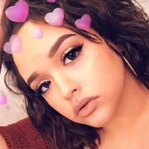 Meet your Posher, Aracely